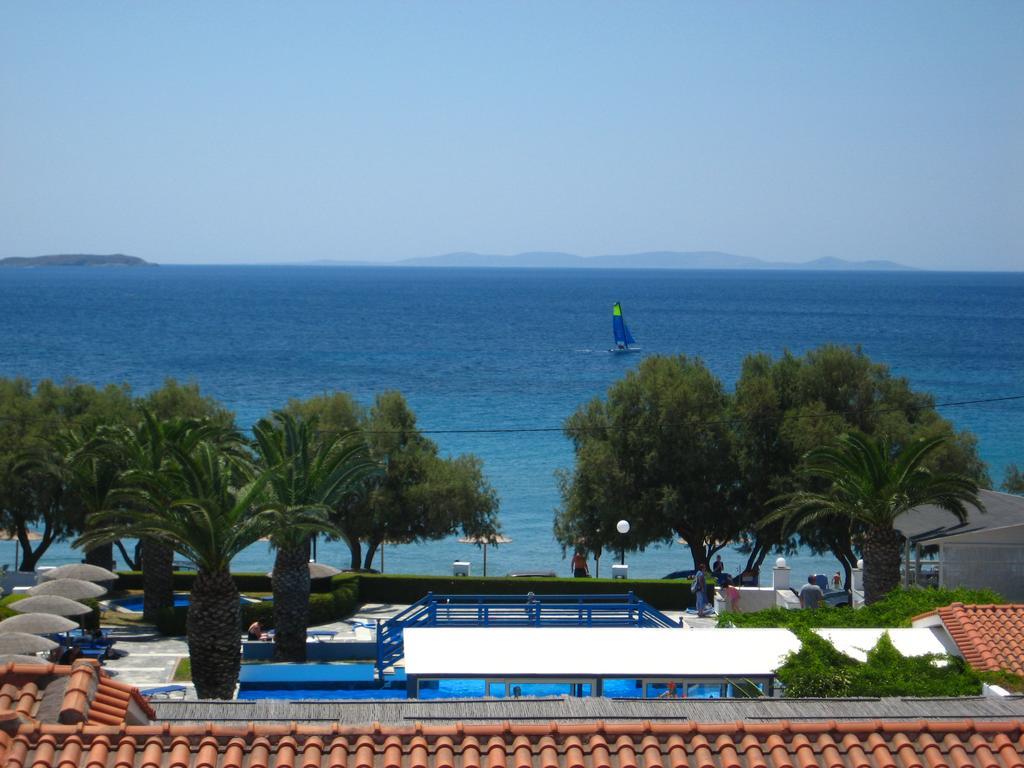 Zefiros Beach Hotel Mykali Exteriér fotografie