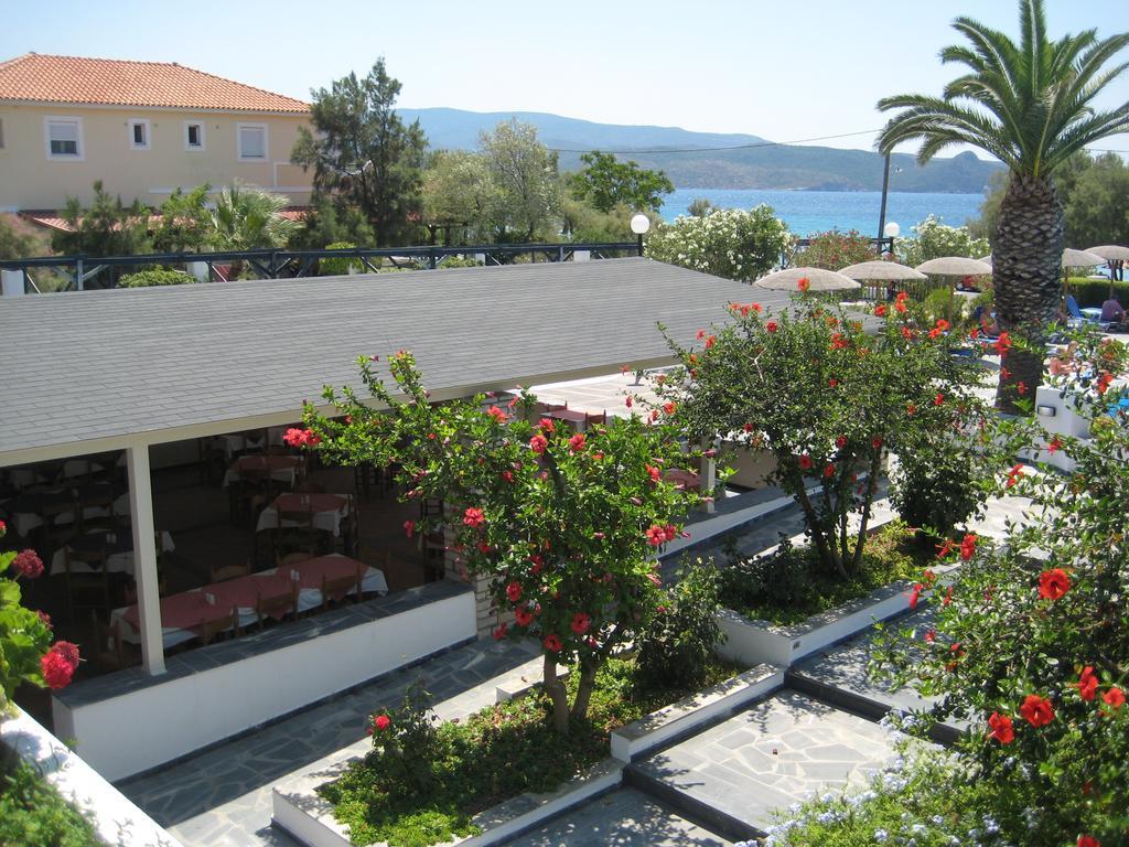 Zefiros Beach Hotel Mykali Exteriér fotografie