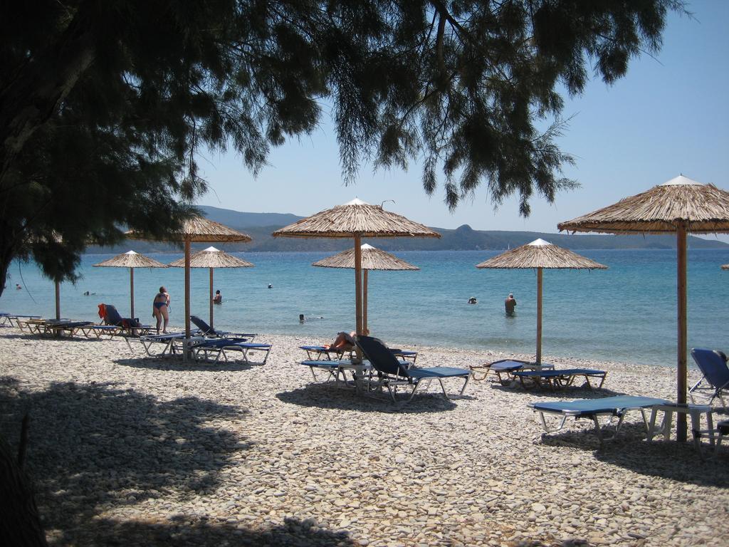 Zefiros Beach Hotel Mykali Exteriér fotografie