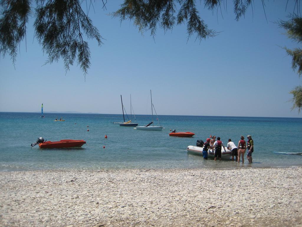 Zefiros Beach Hotel Mykali Exteriér fotografie