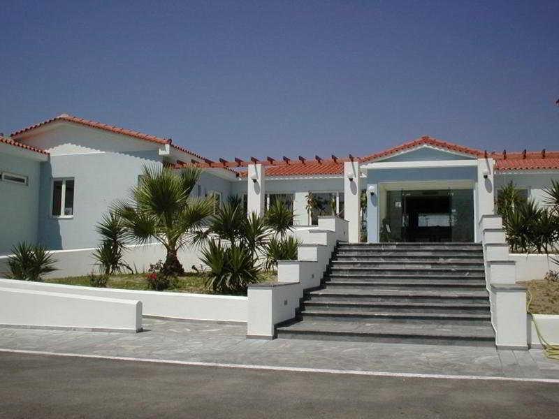 Zefiros Beach Hotel Mykali Exteriér fotografie
