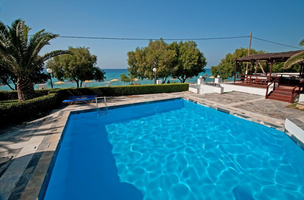 Zefiros Beach Hotel Mykali Exteriér fotografie